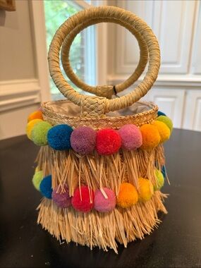 NWT Beach To Beach (BTB) Liv Round Bucket Rainbow Bag